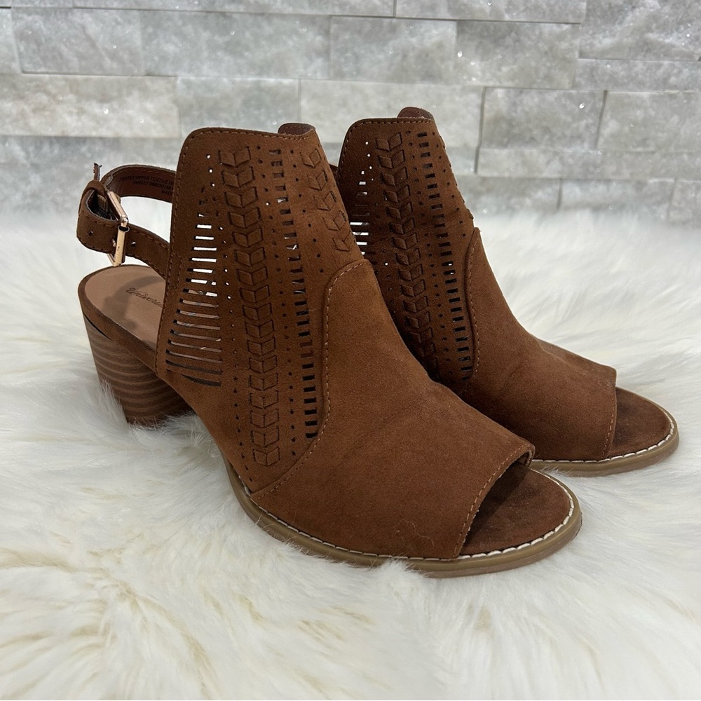 UNIVERSAL THREADS | Brown Peep-Toe Block Heel Sandals